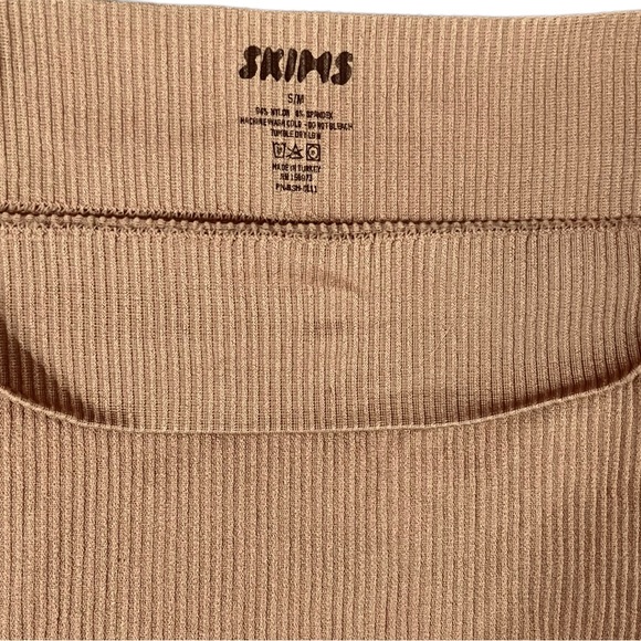 Skims Ribbed Shorts Rose Clay S/M - Picture 7 of 7
